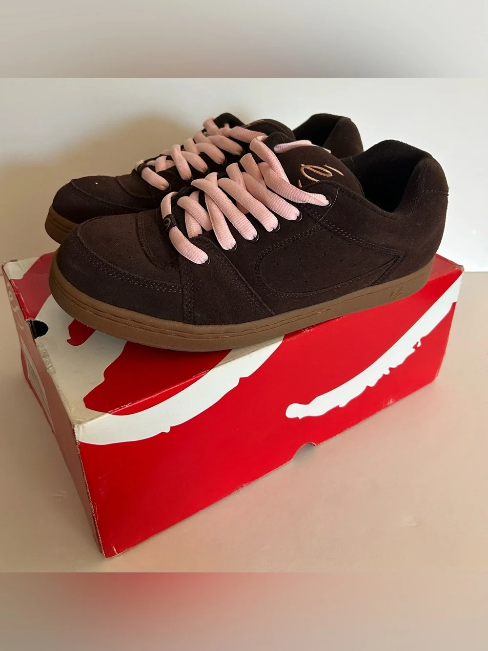 ES Accel OG Chocolate Sneakers